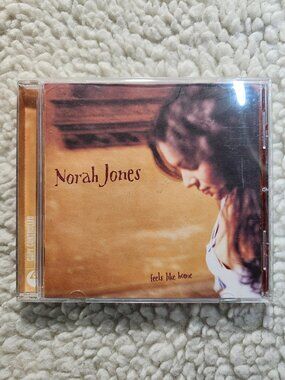 Norah Jones Feels Like Home CD Jewel Case Blue Note EMI 13 Track Album Preowned